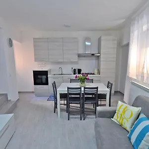 Hébergement de vacances Casa Carma, Porto Ceresio